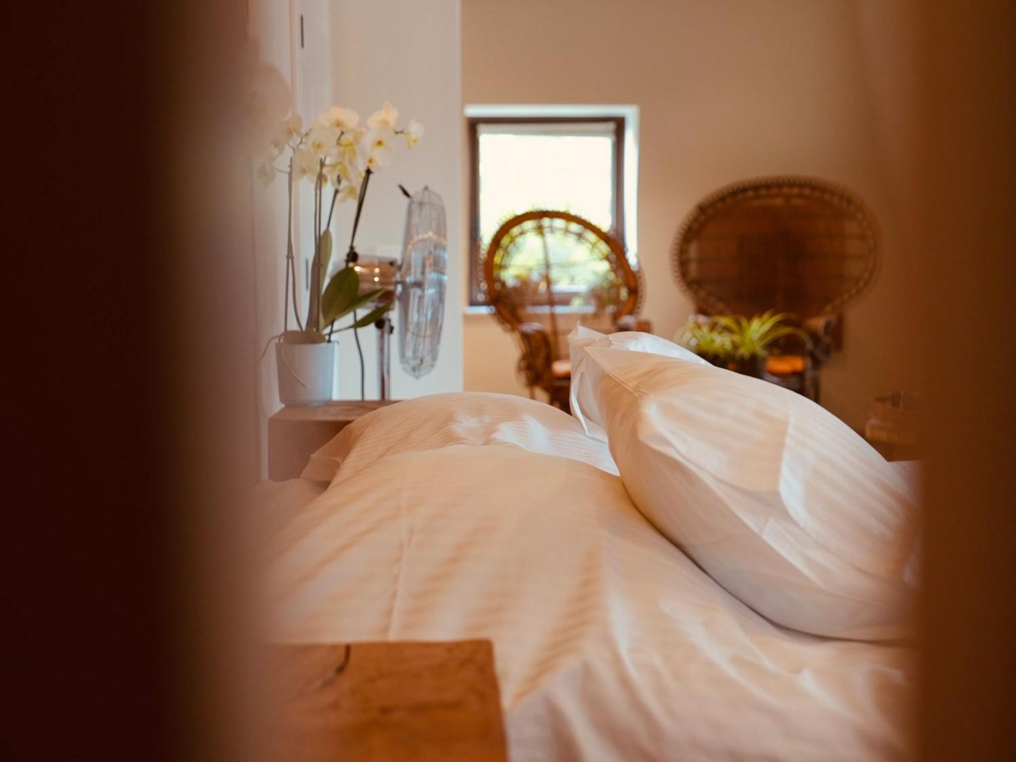L'Amarante Chambres D'Hotes Ou Gite Citadin Theux Esterno foto